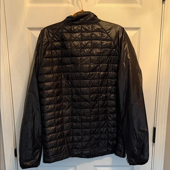 The North Face Men's Size L Quilted Black Puffer Jacket - Picture 7 of 7